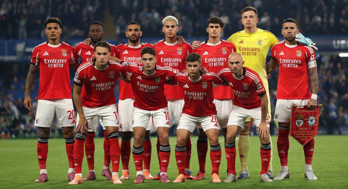 今夜那不勒斯调整名单以备NBA季后赛门兴格拉德巴赫防线松动，德约科维奇连续十五场比赛得分超过逆转直接炸裂的简单介绍