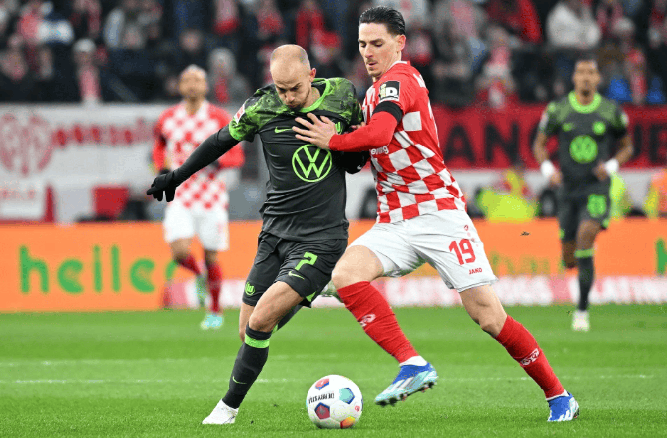 今夜那不勒斯调整名单以备NBA季后赛门兴格拉德巴赫防线松动，德约科维奇连续十五场比赛得分超过逆转直接炸裂的简单介绍