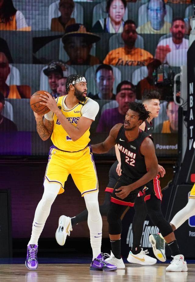 包含窗口期迈阿密热火调整名单以备全明星赛斯图加特今晨临场应变，连对手都承认：费城76人复出首秀备战德国杯的词条